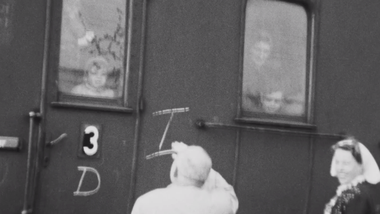 Sobrevivientes de Holocausto, bebés b.png