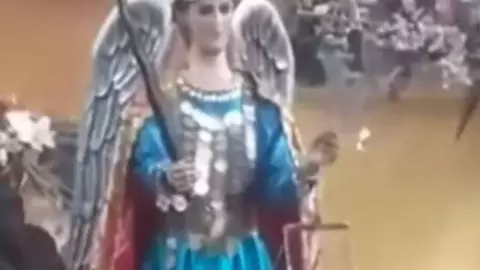 Figura de San Miguel Arcángel es captada moviéndose