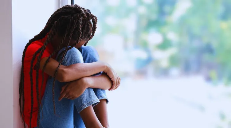Qué pasa con un niño que creció en hogares con muchas peleas, según la psicología