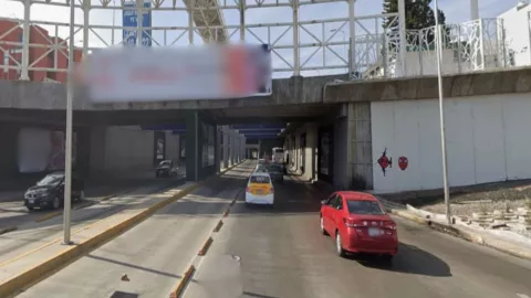 Accidente paralizó el distribuidor Juárez-Serdán en Puebla hoy domingo: Caos y cierre