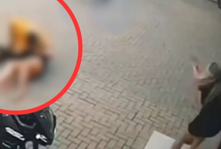 Mujer se enfrenta a asaltantes armados en Santa Catarina y dispara; cámaras registran el momento