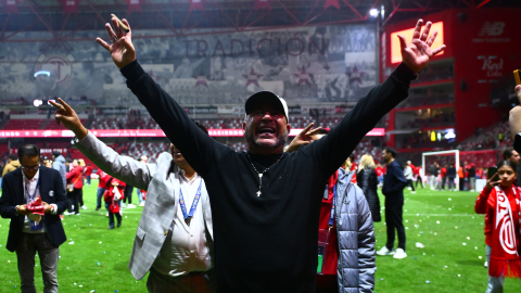 Turco Mohamed fue felicitado desde España