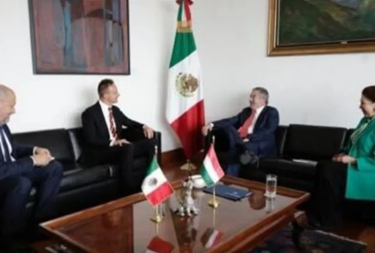 Juan Ramón de la Fuente reunión con ministro Hungría