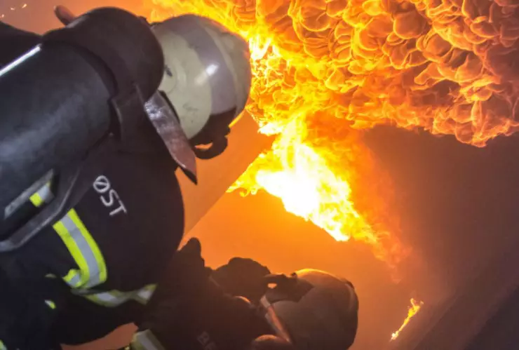Estación de bomberos moderna se quema y no contaba con alarma contra incendios