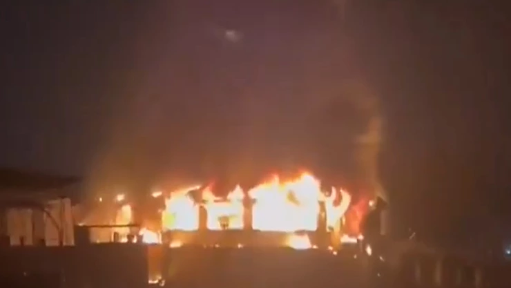 Incendio en discoteca de la India