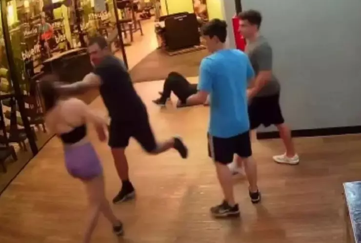 militar golpea a mujer video.jpg