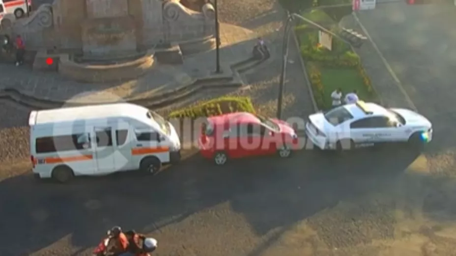 ¡Alerta vial! TRÁFICO INTENSO en esta avenida de Morelia tras accidente de tránsito hoy jueves 13 noviembre.jpg