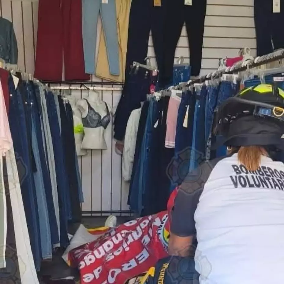 Mujer es asesinada frente a su hijo dentro de tienda de ropa en Chimaltenango