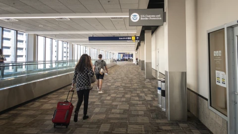 Una oficina de la CBP en un aeropuerto de EU.