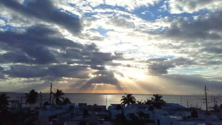 Clima en Cancún hoy 2 de diciembre: Evento surada afectará a la Península de yucatán