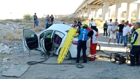 Se-registra-fuerte-accidente-en-la-carretera-Torreón-San-Pedro.jpg