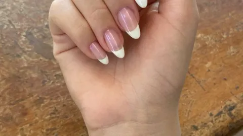 6 diseños de uñas del número 2 que te ayudarán a elegir más fácil y tus manos se verán de princesa