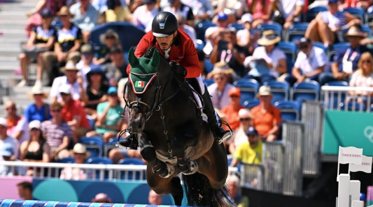 Andrés Azcarraga salto ecuestre París 2024