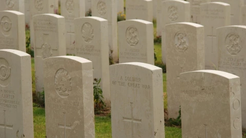 ¿Se castiga con prisión? Esta es la multa por profanar osamentas de tumbas en México