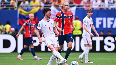 Inglaterra vs Noruega.jpg
