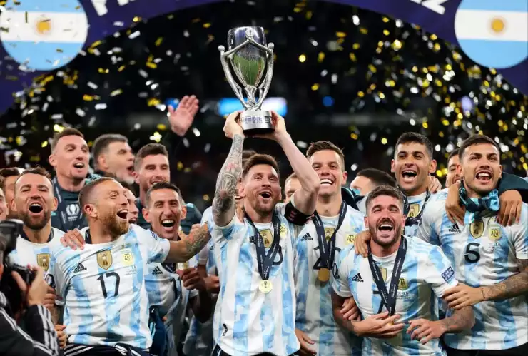 Las series y documentales de fútbol que no te puedes perder Qatar 2022