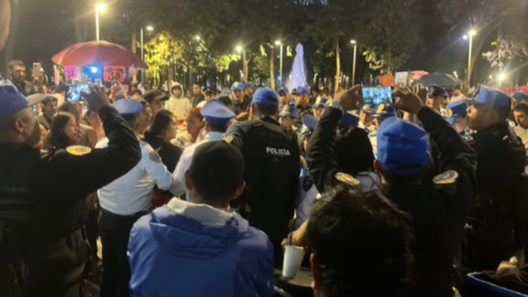 ¿Qué pasó en la Alameda Central de CDMX Conflicto familiar por menor embarazada acaba en riña