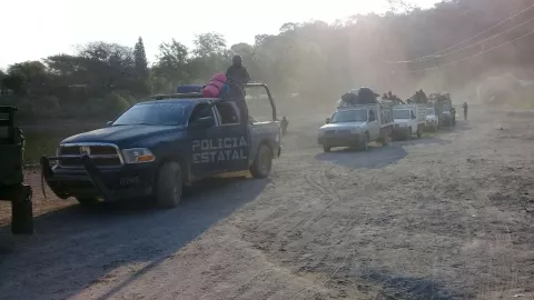 Dejan sus hogares por temor