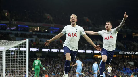 Harry Kane ante el Manchester City