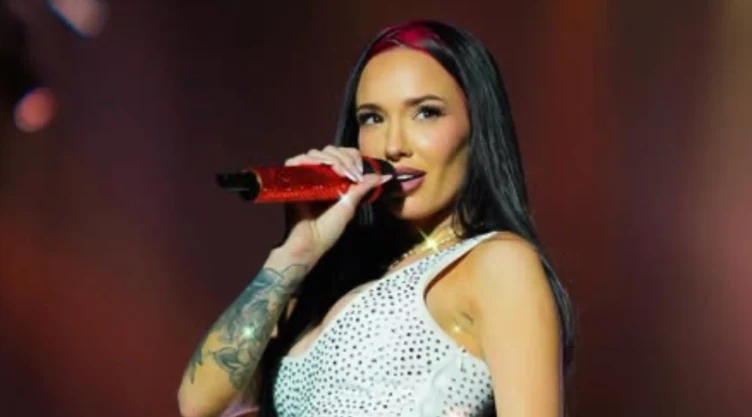 la-joaqui-amiga-cazzu-revela-con-otra-dedicado-angela-aguilar.jpg