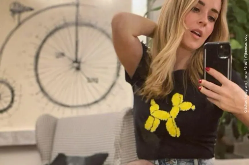 Jimena Pérez con blusa negra..jpg