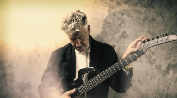 Muere-David-Lynch-director-de-Duna-y-el-visionario-del-cine-surrealista