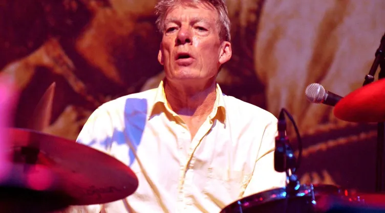muere andrew ranken the pogues.jpg