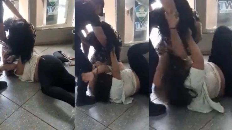 Mujer golpea a estilista