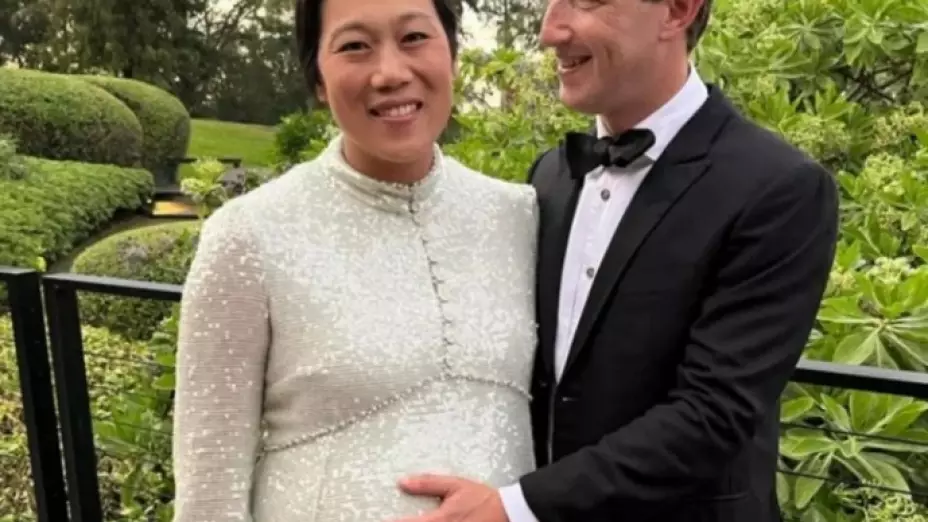 Mark Zuckerberg y Priscilla Chan reciben a su tercera hija_ _Es una pequeña bendición_