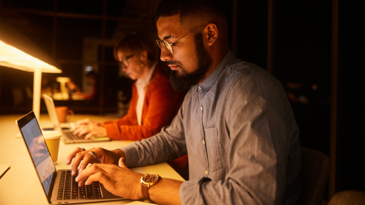 personas productivas de noche