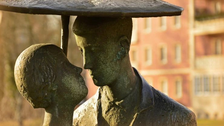 Mañana es el Día Internacional del Beso, así surgió