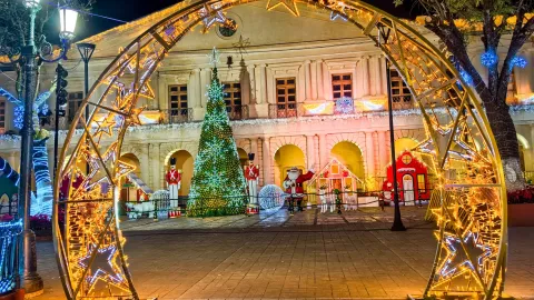 fotos san cristobal de las casas listo para vacaciones de navidad y año nuevo en diciembre 2024 y 2025.jpg