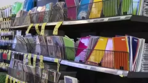 Los MILES DE PESOS que cuesta la lista de útiles escolares 2024 para alumnos de primaria y secundaria