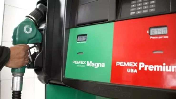 Consecuencias de mezclar gasolina magna y premium en tu auto
