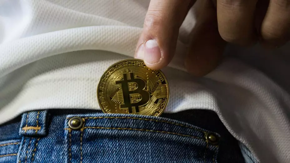 Taxista-cobra-con-Bitcoin-y-se-vuelve-empresario-en-El-Salvador