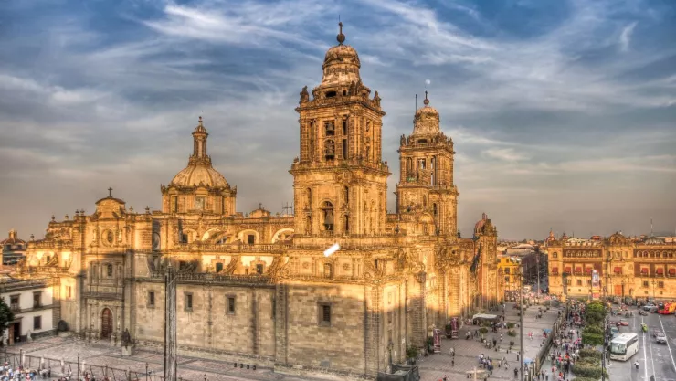 Catedral Metropolitana acusa fraude en redes sociales