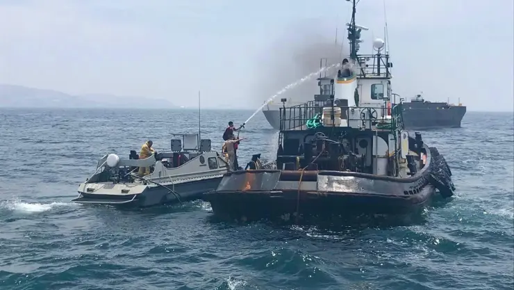 Incendio embarcación Semar Ensenada