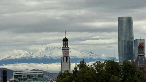 FOTOS-Así-amanecen-el-Nevado-de-Toluca-y-el-volcán-Popocatépetl-tras-frente-frío-11