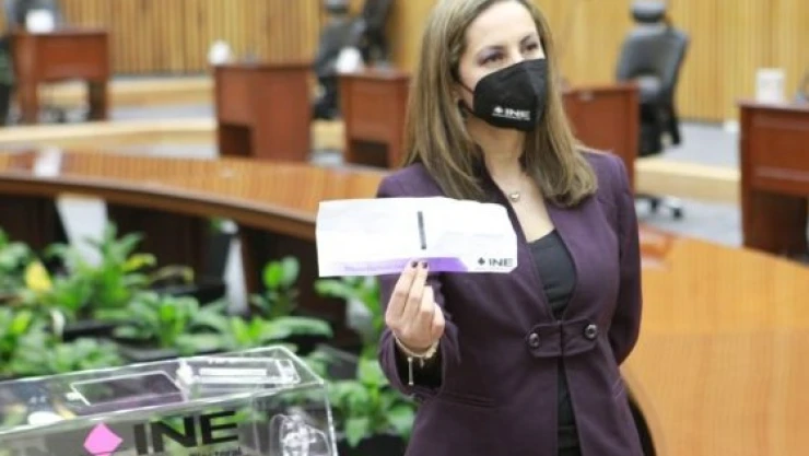INE elecciones 2022 personas