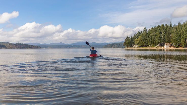¿Fingió su muerte en kayak para abandonar a su familia? El caso que está dando la vuelta al mundo