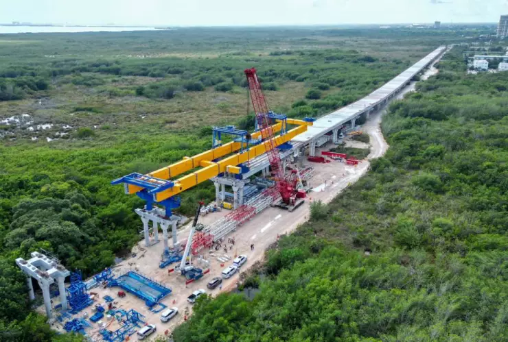 Supervisan los avances del Puente Nichupté en Cancún