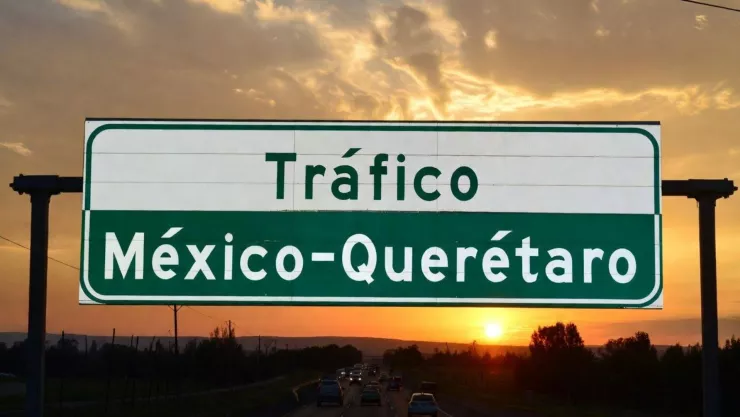 ¡TRÁFICO INTENSO en un punto carretero! Así la carga vehicular en la autopista México-Querétaro hoy viernes 23 de enero.jpg