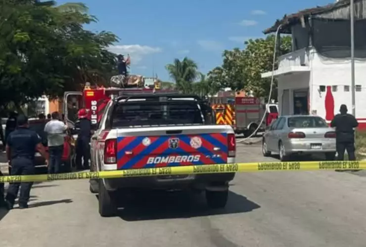 Incendio en edificio de Playa del Carmen HOY 9 de abril de 2025_ ¿Hubo personas lesionadas_.jpg