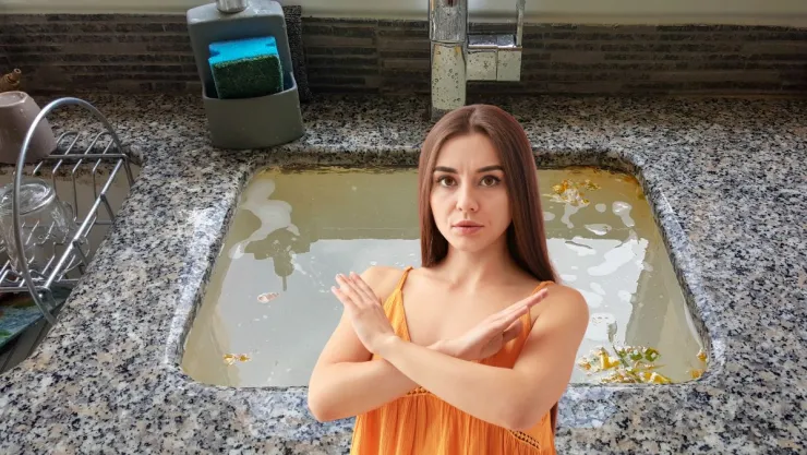 Cómo eliminar una obstrucción en el lavabo en solo 3 pasos