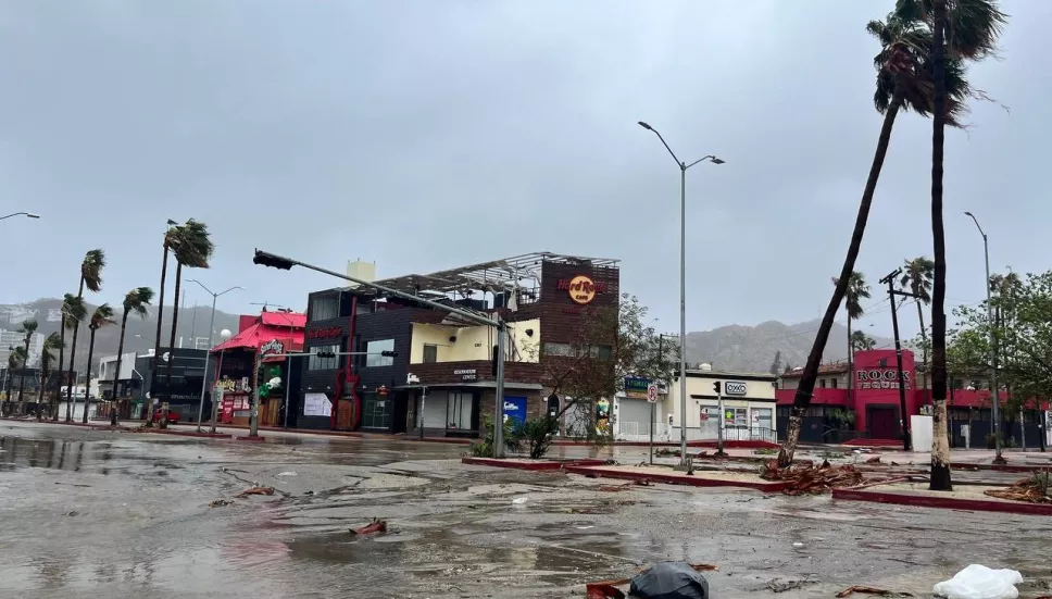 Huracán Norma provoca fuertes lluvias