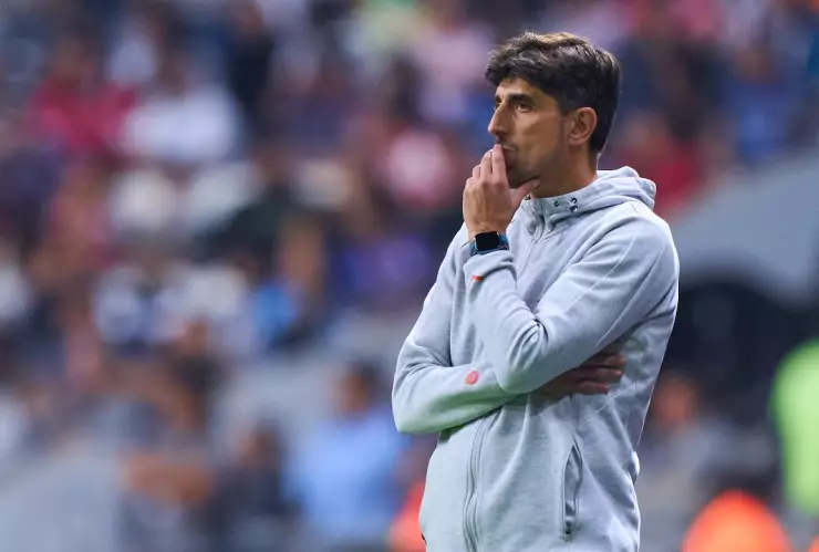 Veljko Paunovic entrenador de Chivas