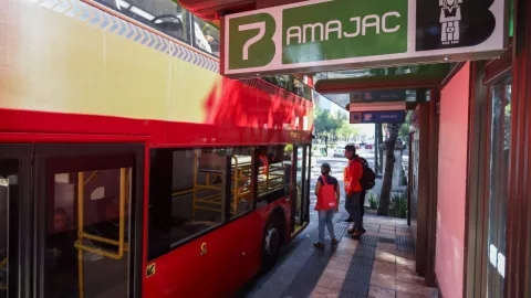 Cambio nombre de Glorieta de Colón a Amajac