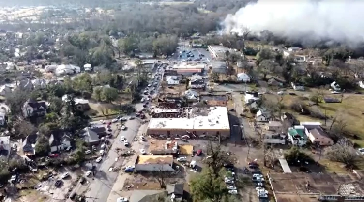 Estados Unidos devastado tras tornados