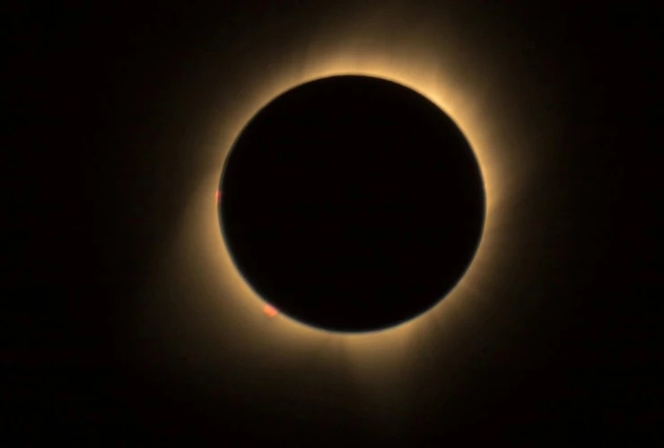 Eventos astronómicos de octubre-Eclipse solar-superluna y lluvia de estrellas