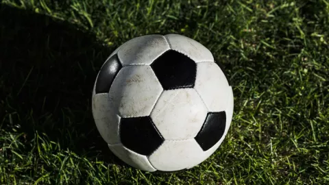 Niño murió de un balonazo en el pecho jugando en la escuela